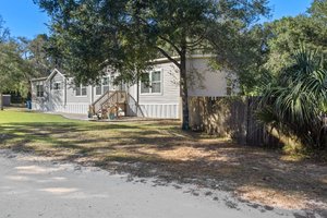 16381 Pointview Rd, Brooksville, FL 34601, USA Photo 4