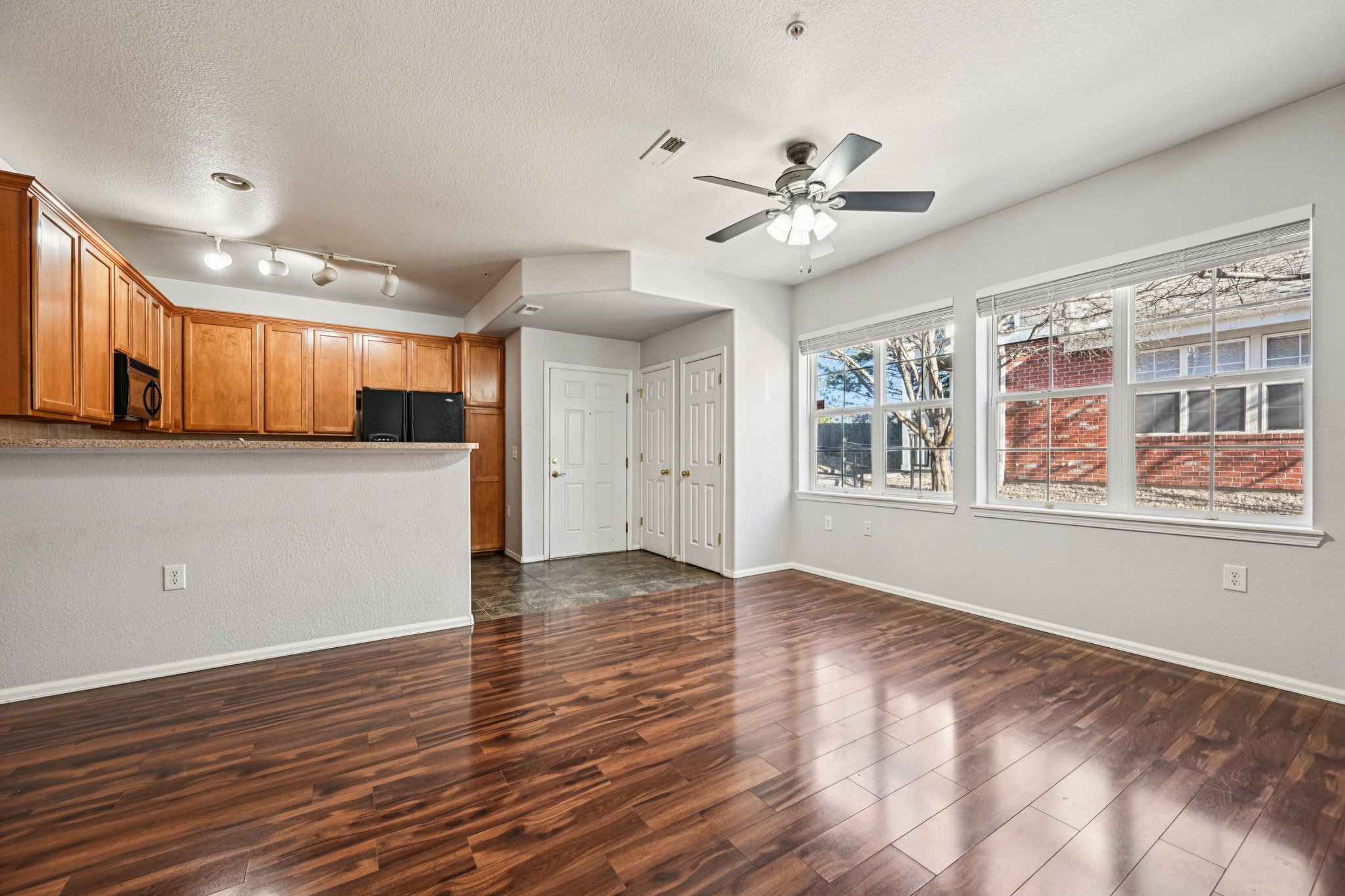 E Fremont Ave-S0601-011.jpg