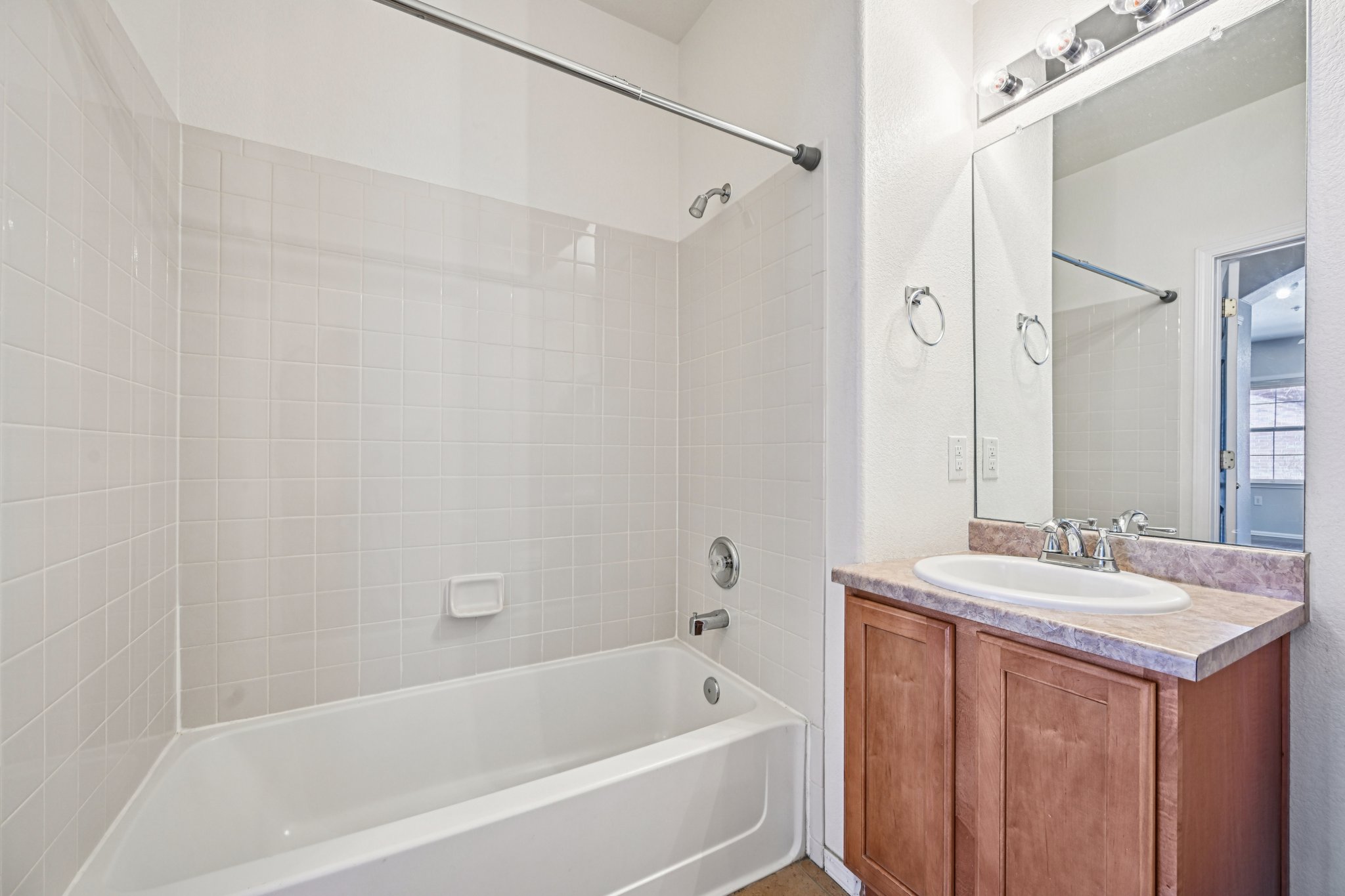 E Fremont Ave-S0601-031.jpg