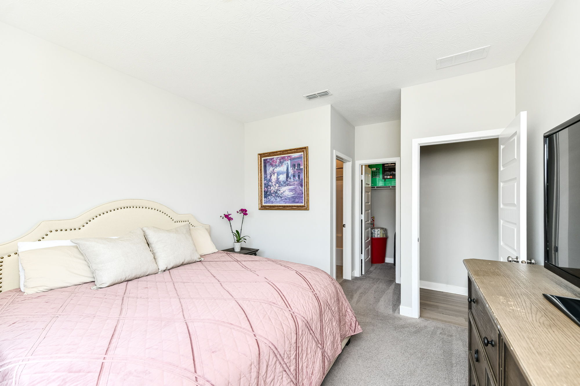 Guest Suite (Bedroom 5)