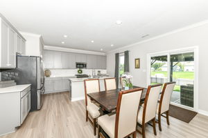 Kitchen & Breakfast Room