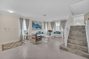  Photo 0