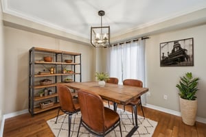 017_DSC09678 virtually staged.jpeg