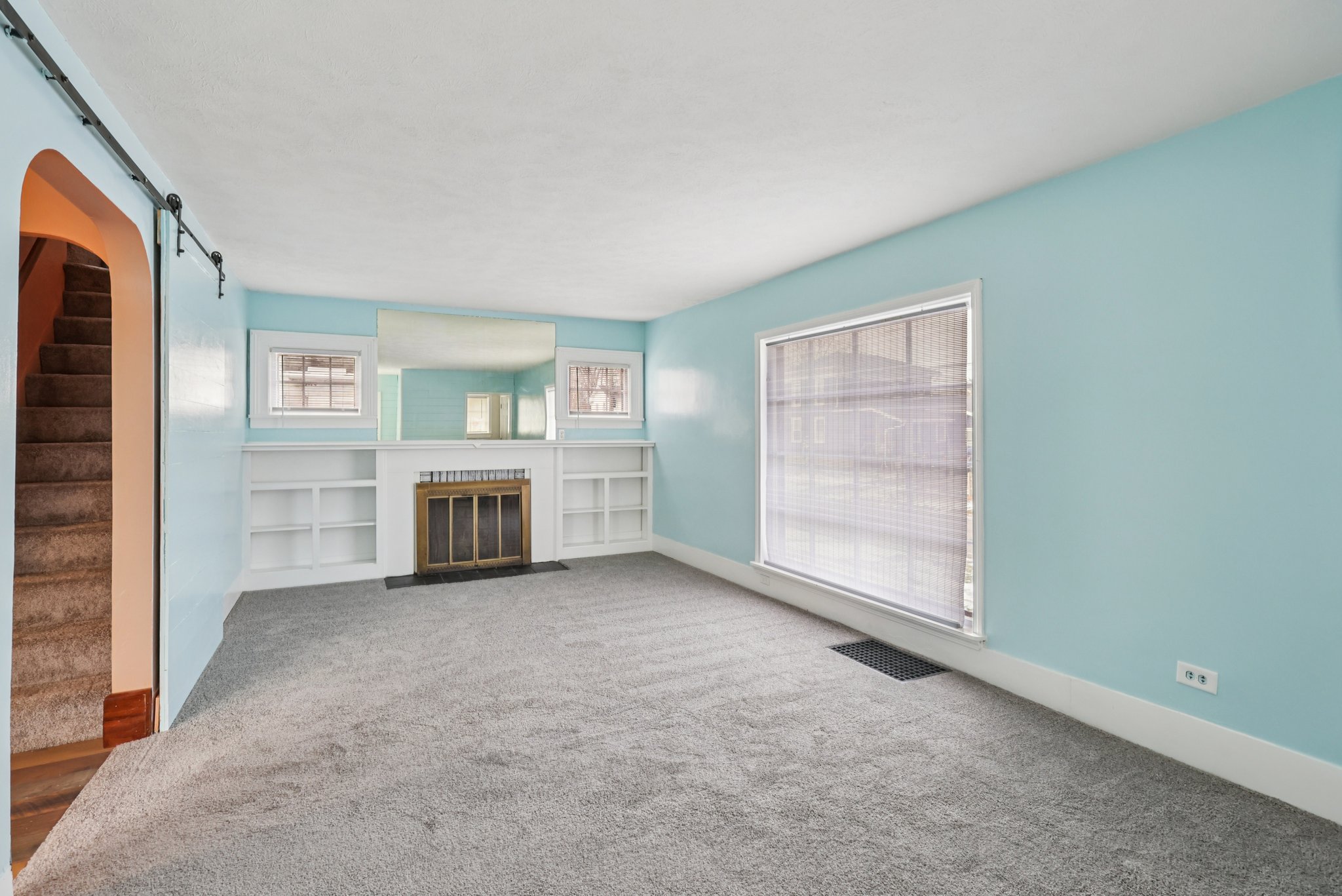 Burrows St-S2312-006.jpg