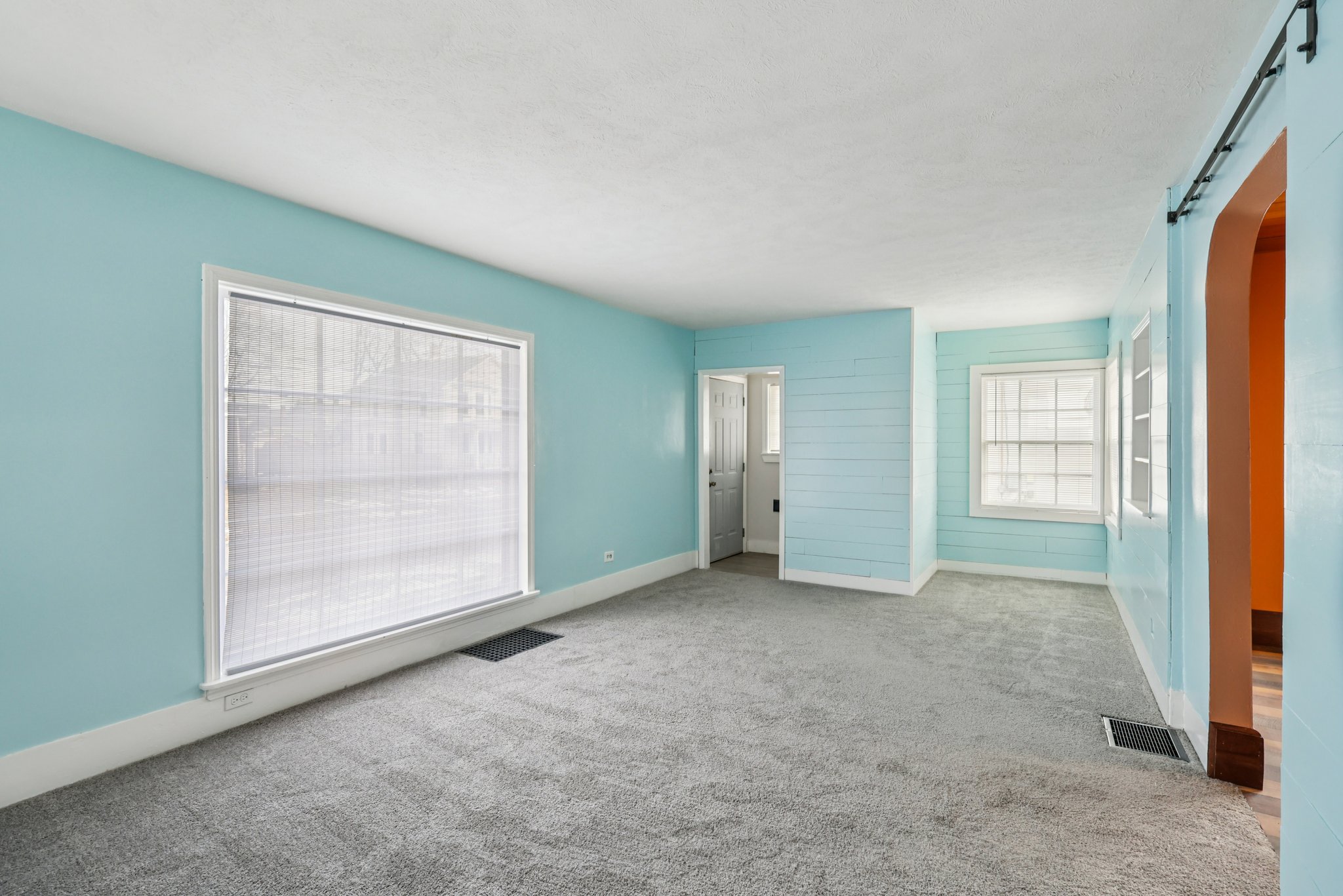 Burrows St-S2312-008.jpg