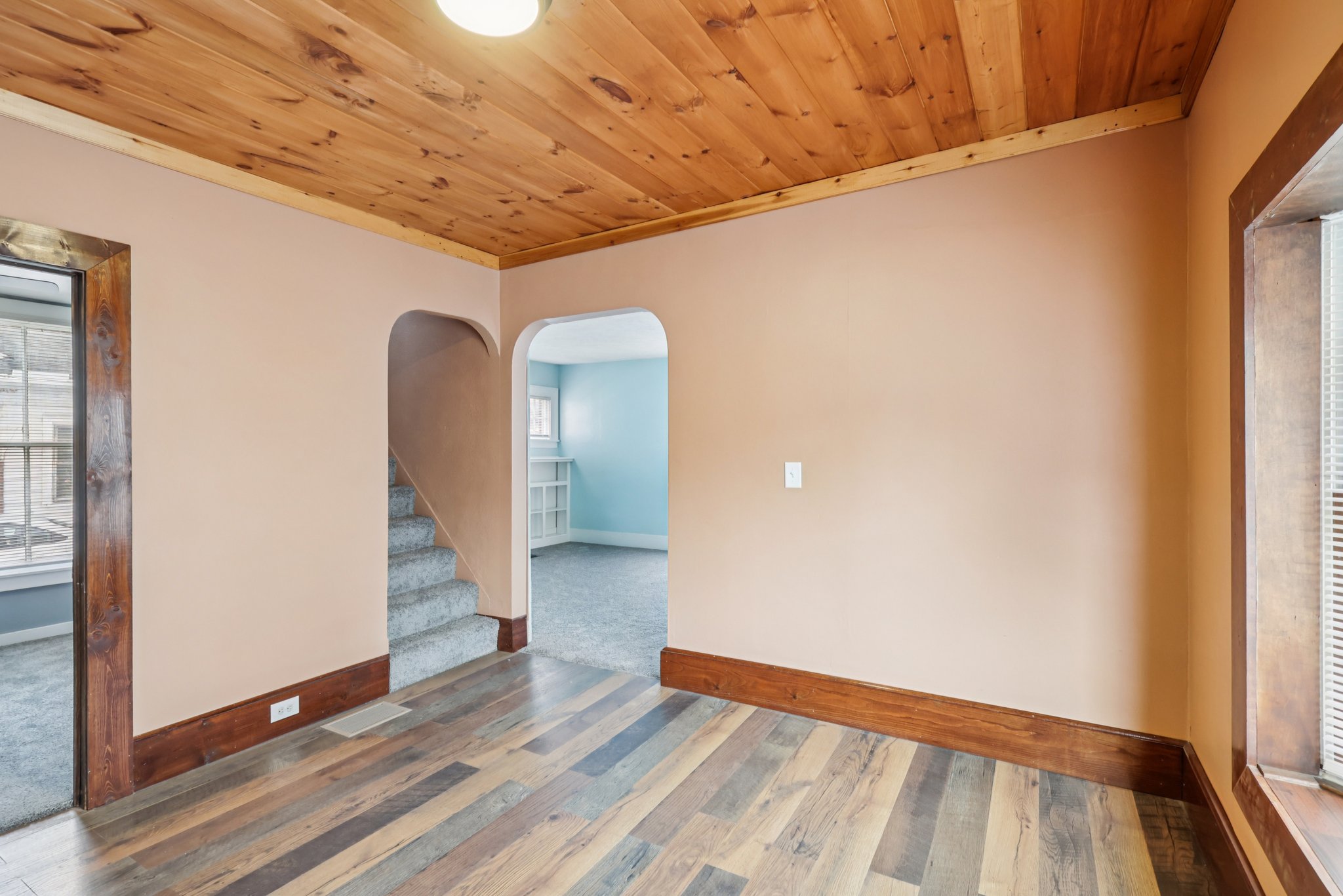 Burrows St-S2312-017.jpg