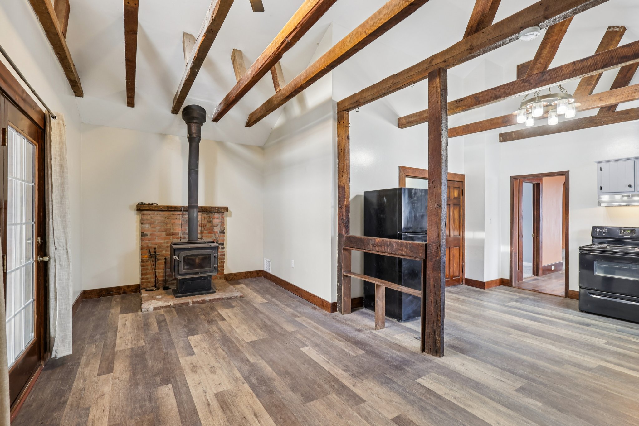 Burrows St-S2312-038.jpg