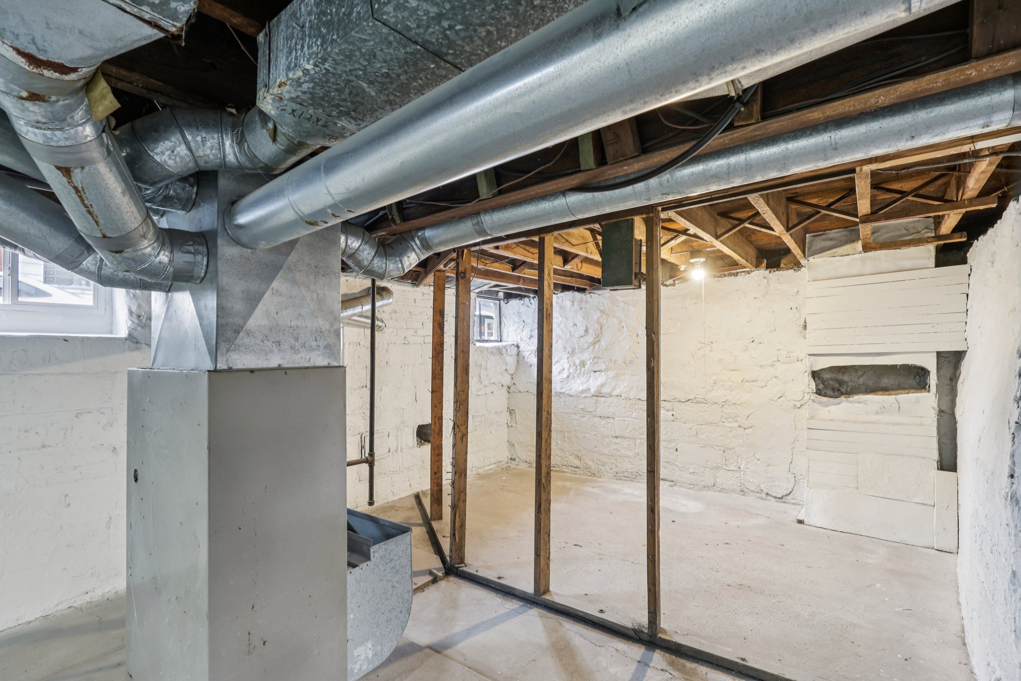 Burrows St-S2312-045.jpg