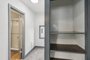 Burrows St-S2312-026.jpg