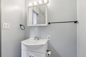 Burrows St-S2312-036.jpg