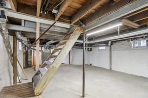 Burrows St-S2312-042.jpg