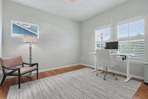 Bedroom/Office