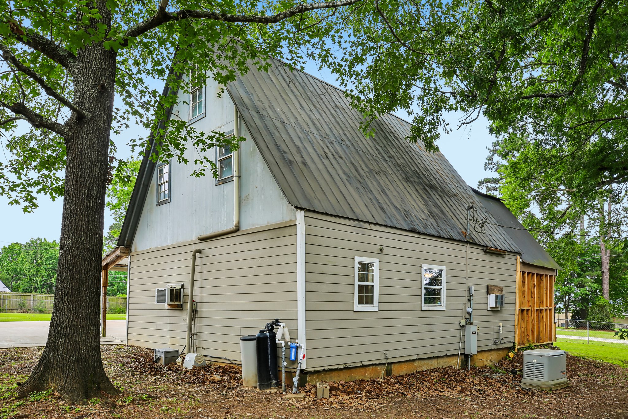 Frank Rd-S2504-019.jpg
