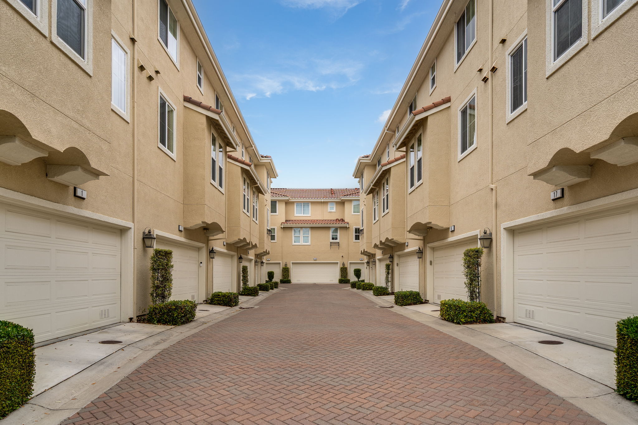  Photo 49