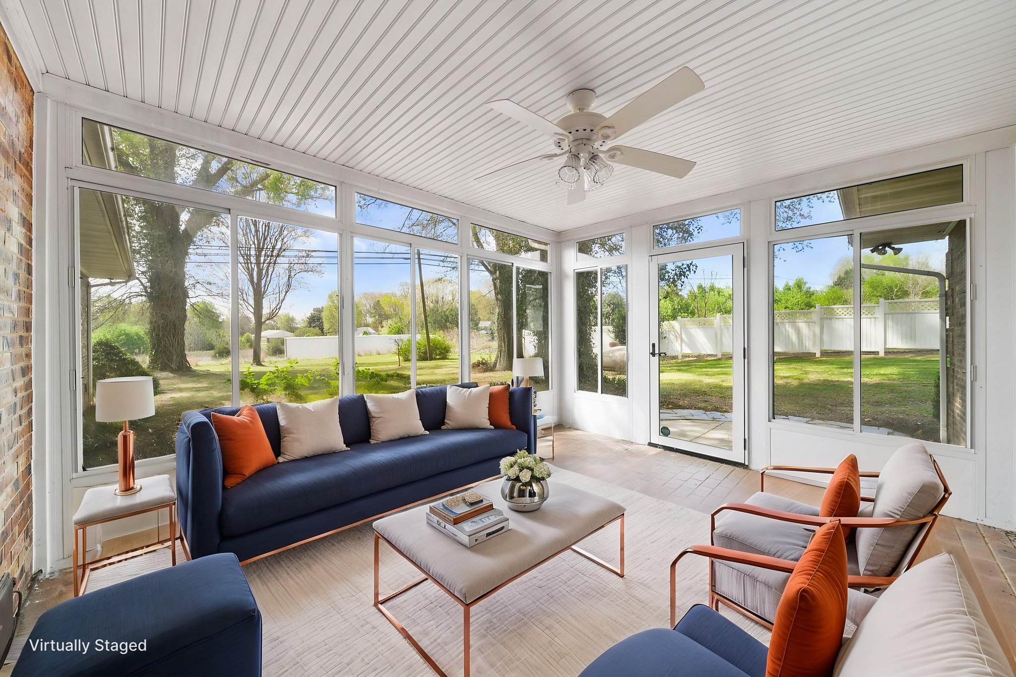 DSC03780_web virtually staged.jpeg