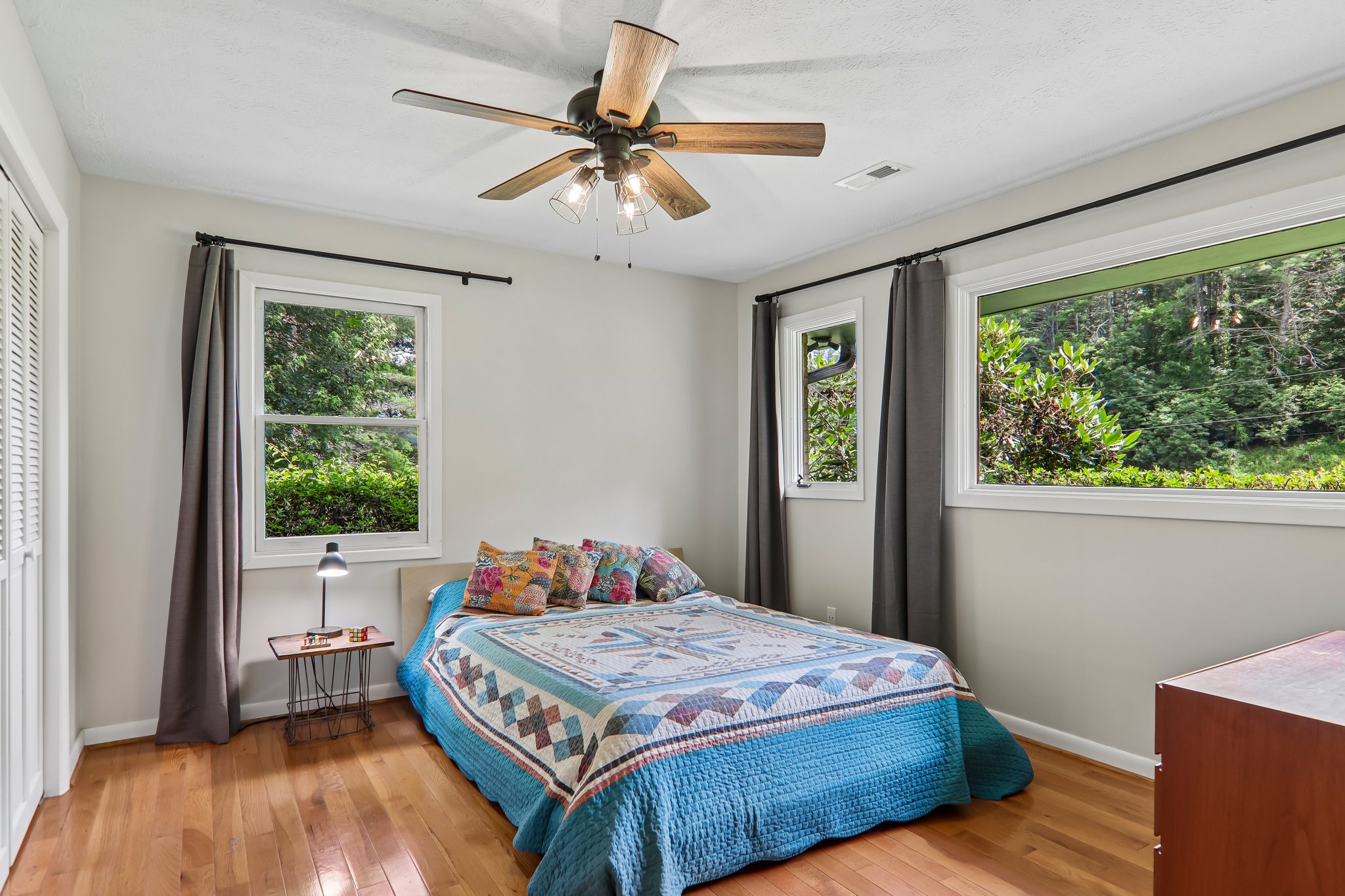 Pegg Rd-S2306-019.jpg