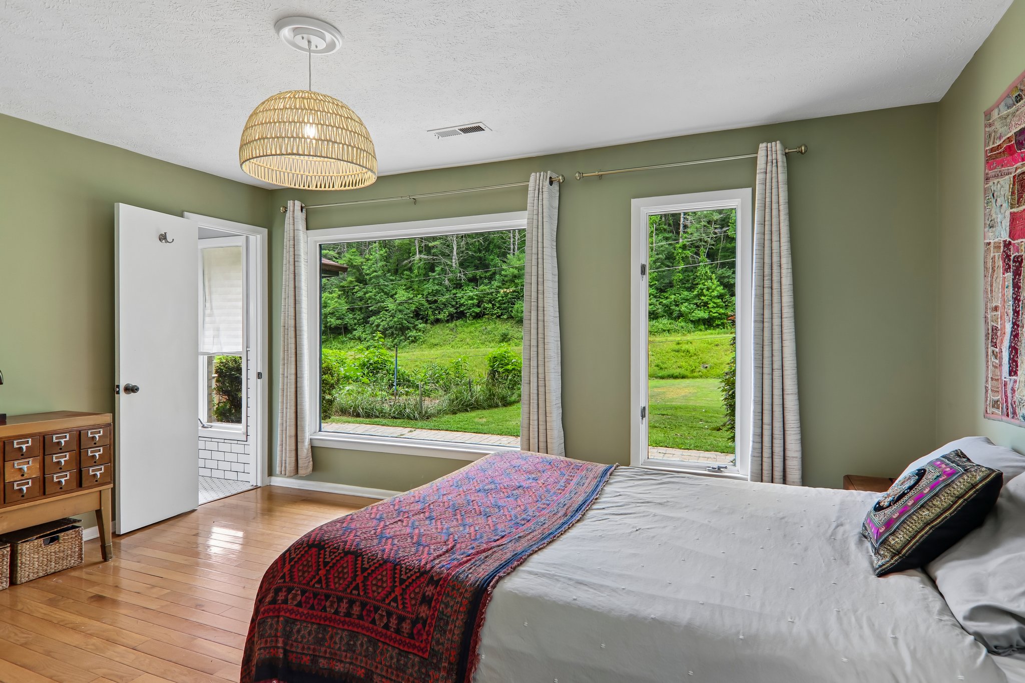 Pegg Rd-S2306-038.jpg