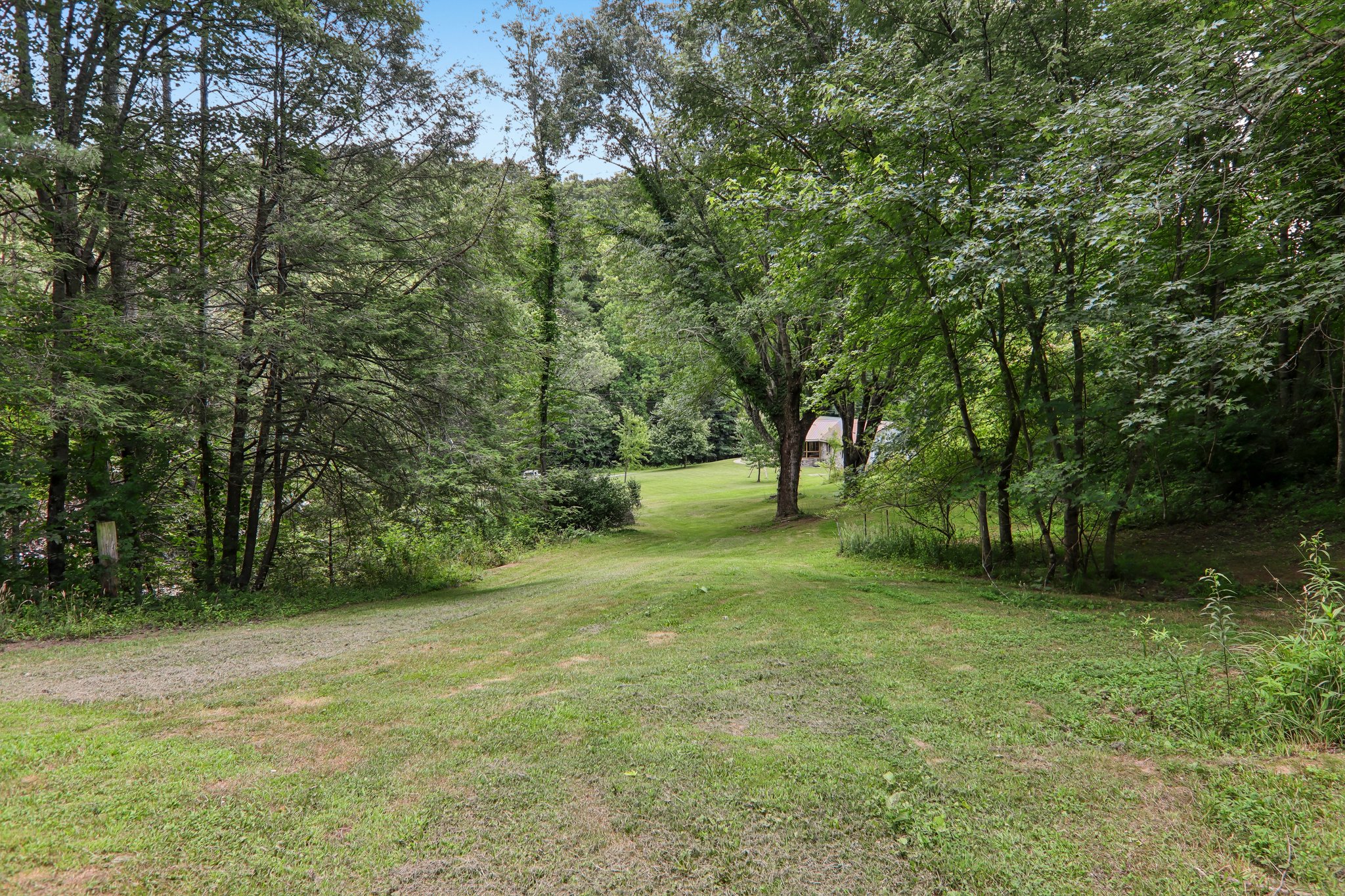 Pegg Rd-S2306-076.jpg