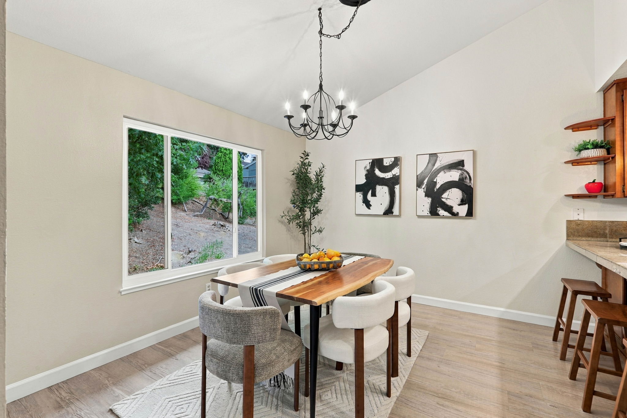012_F8_164 Southwind Dr