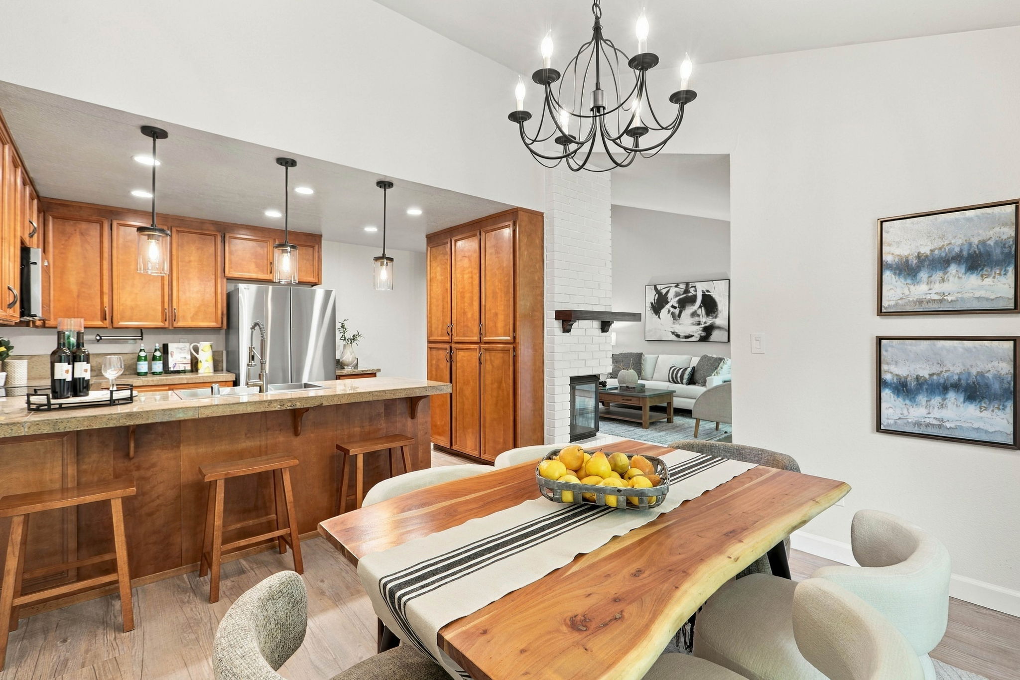 014_F8_164 Southwind Dr