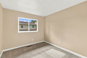 021_F8_164 Southwind Dr