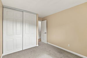 023_F8_164 Southwind Dr