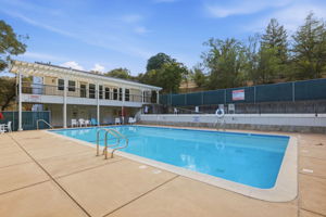 045_F8_164 Southwind Dr
