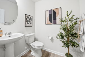  Photo 32