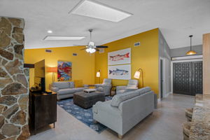  Photo 47