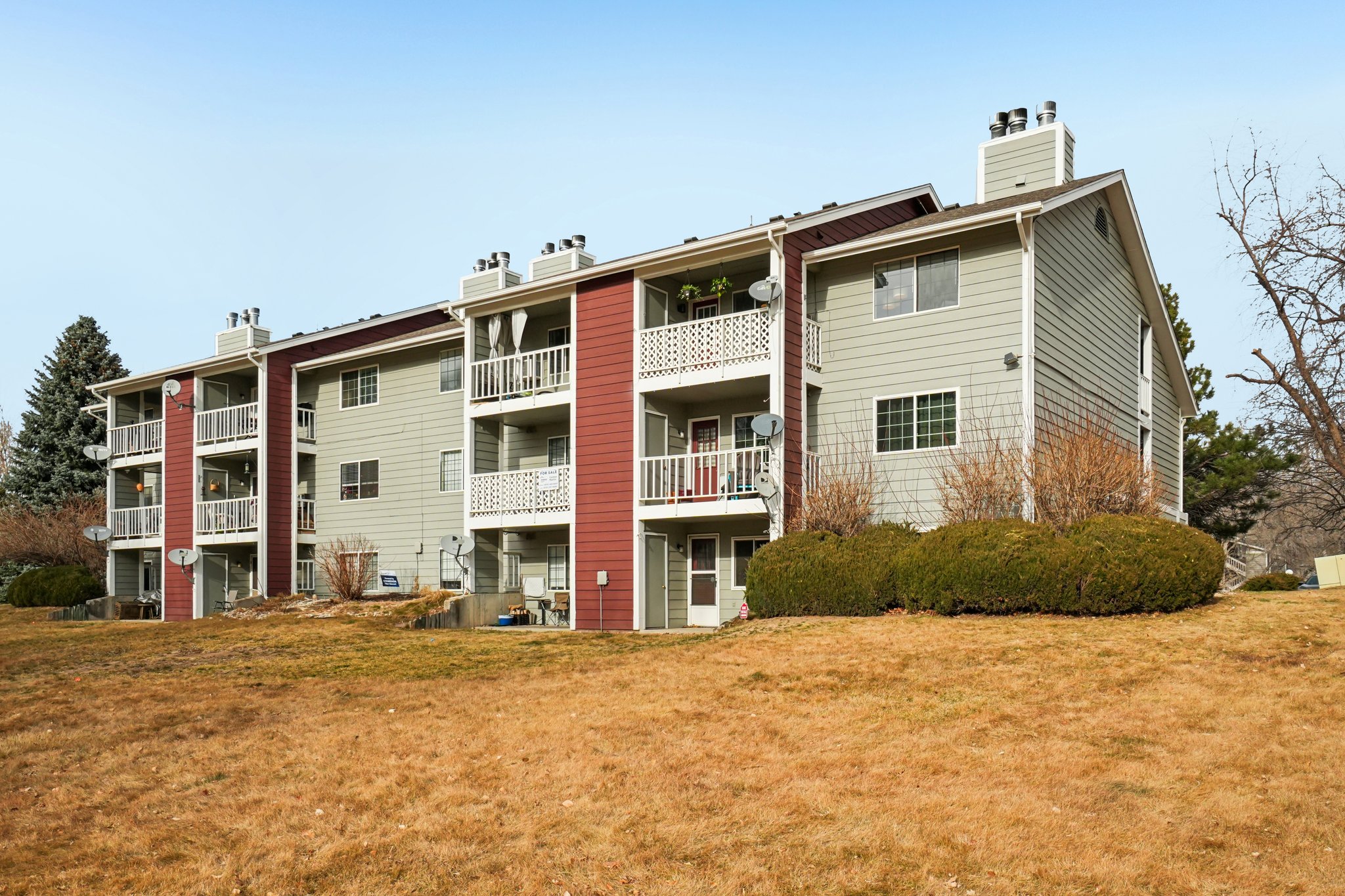 Kirkwood Dr-S1302-024.jpg