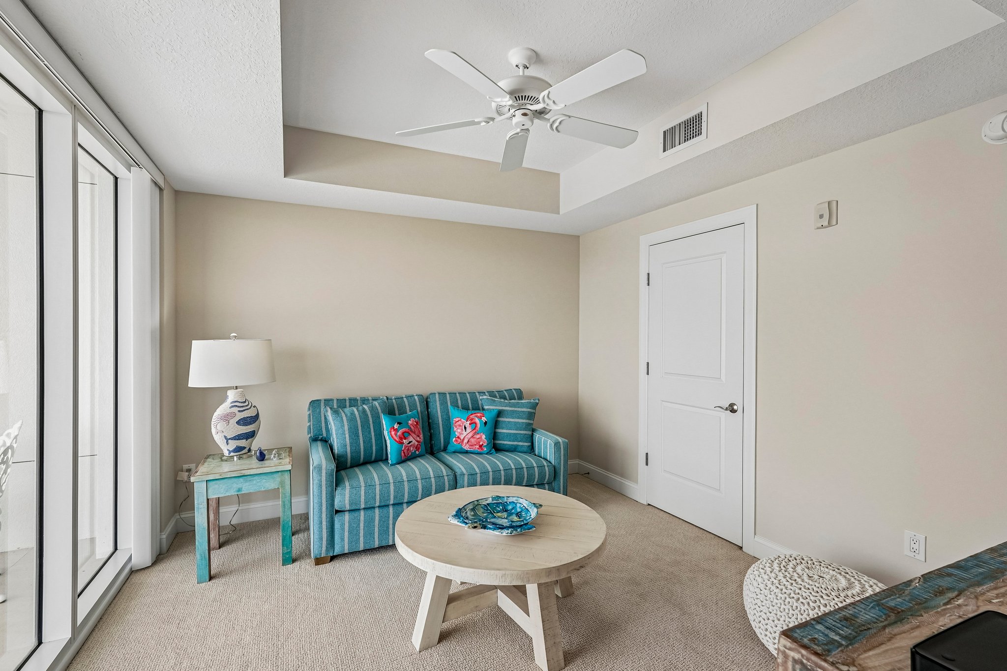Summer House Ln 402B-S1709-008.jpg