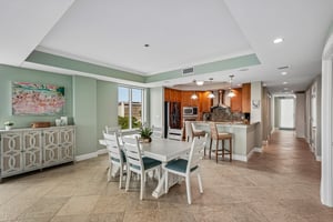 Summer House Ln 402B-S1709-011.jpg