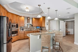 Summer House Ln 402B-S1709-016.jpg
