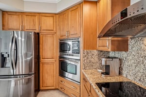 Summer House Ln 402B-S1709-019.jpg