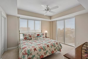 Summer House Ln 402B-S1709-021.jpg