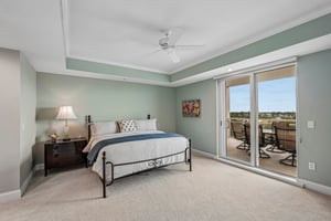 Summer House Ln 402B-S1709-030.jpg