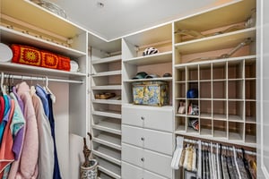 Summer House Ln 402B-S1709-034.jpg