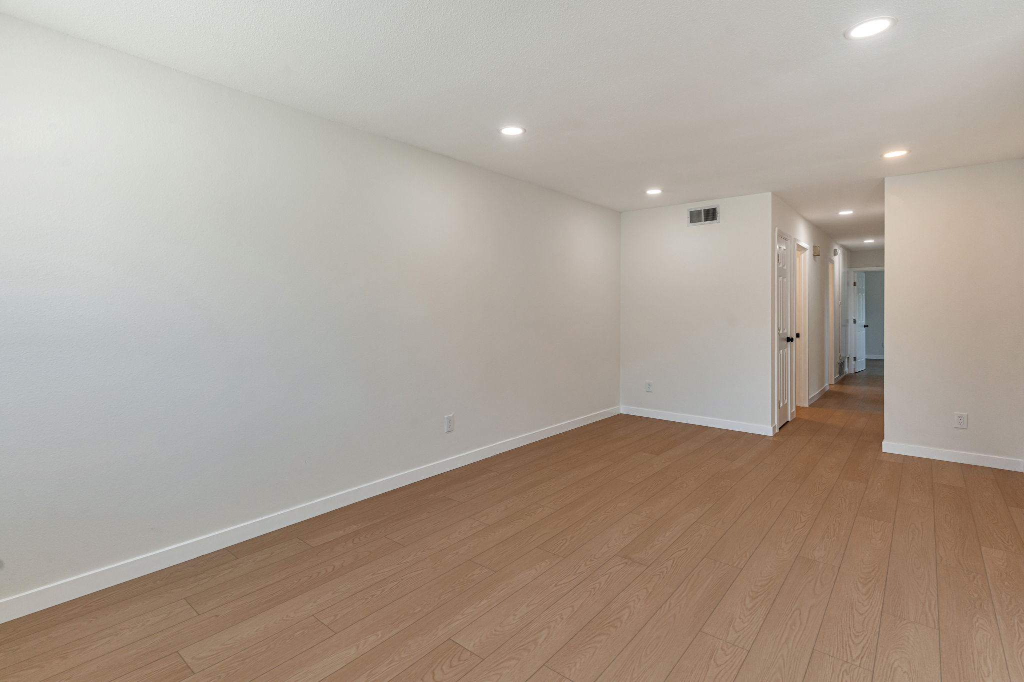 003_1640 W 235th St unit d