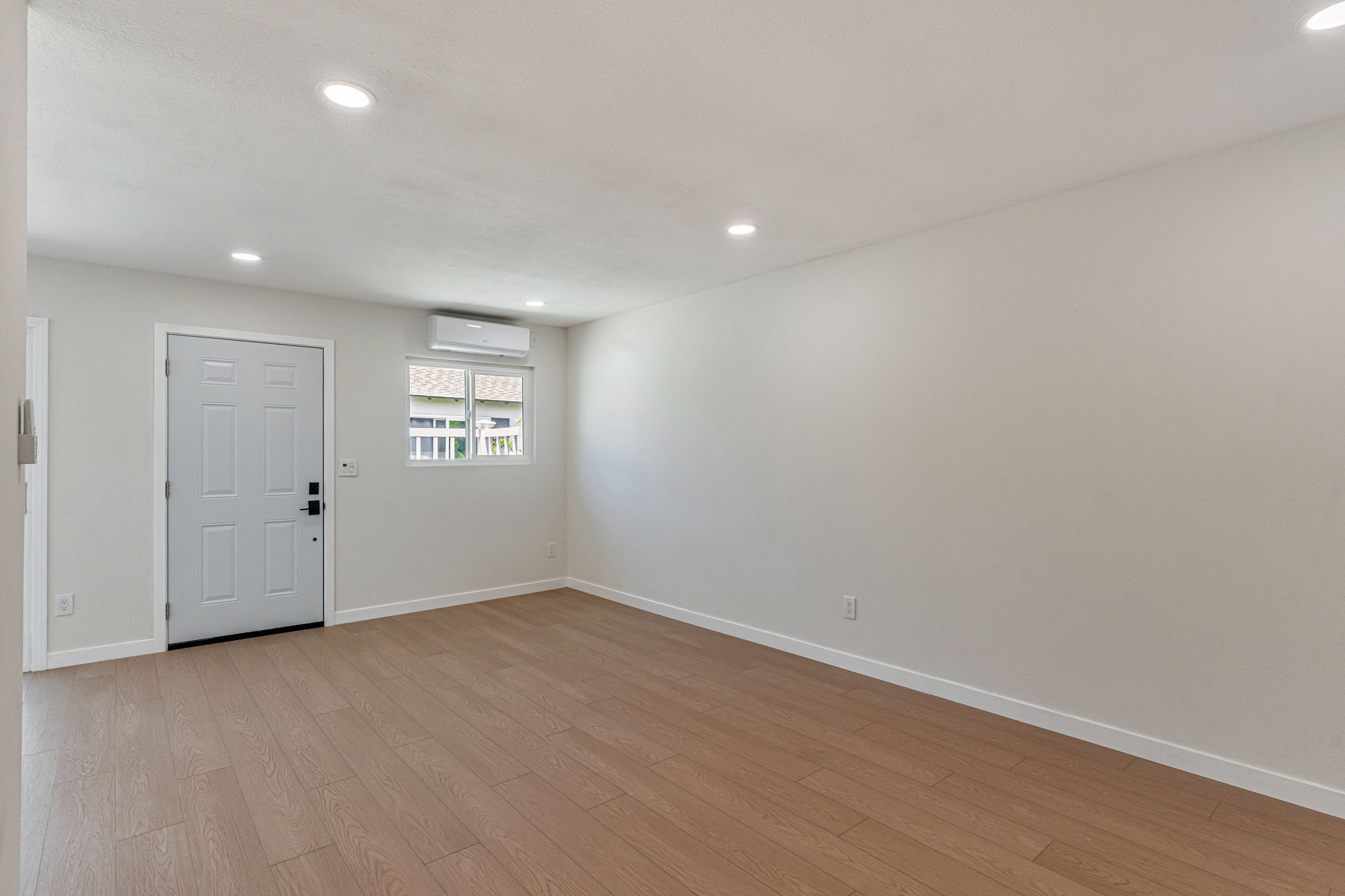 005_1640 W 235th St unit d