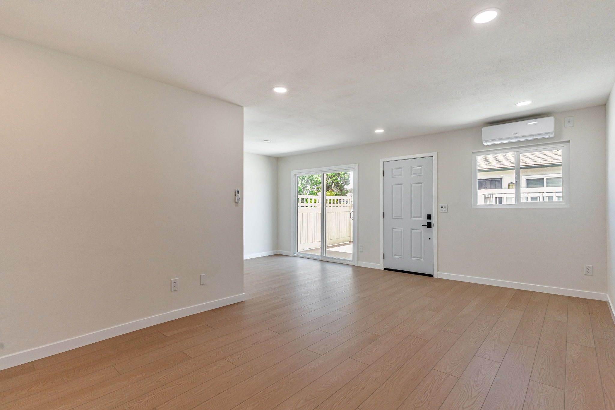 016_1640 W 235th St unit d