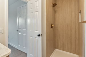 027_1640 W 235th St unit d