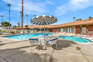 Community Pool & Spa
