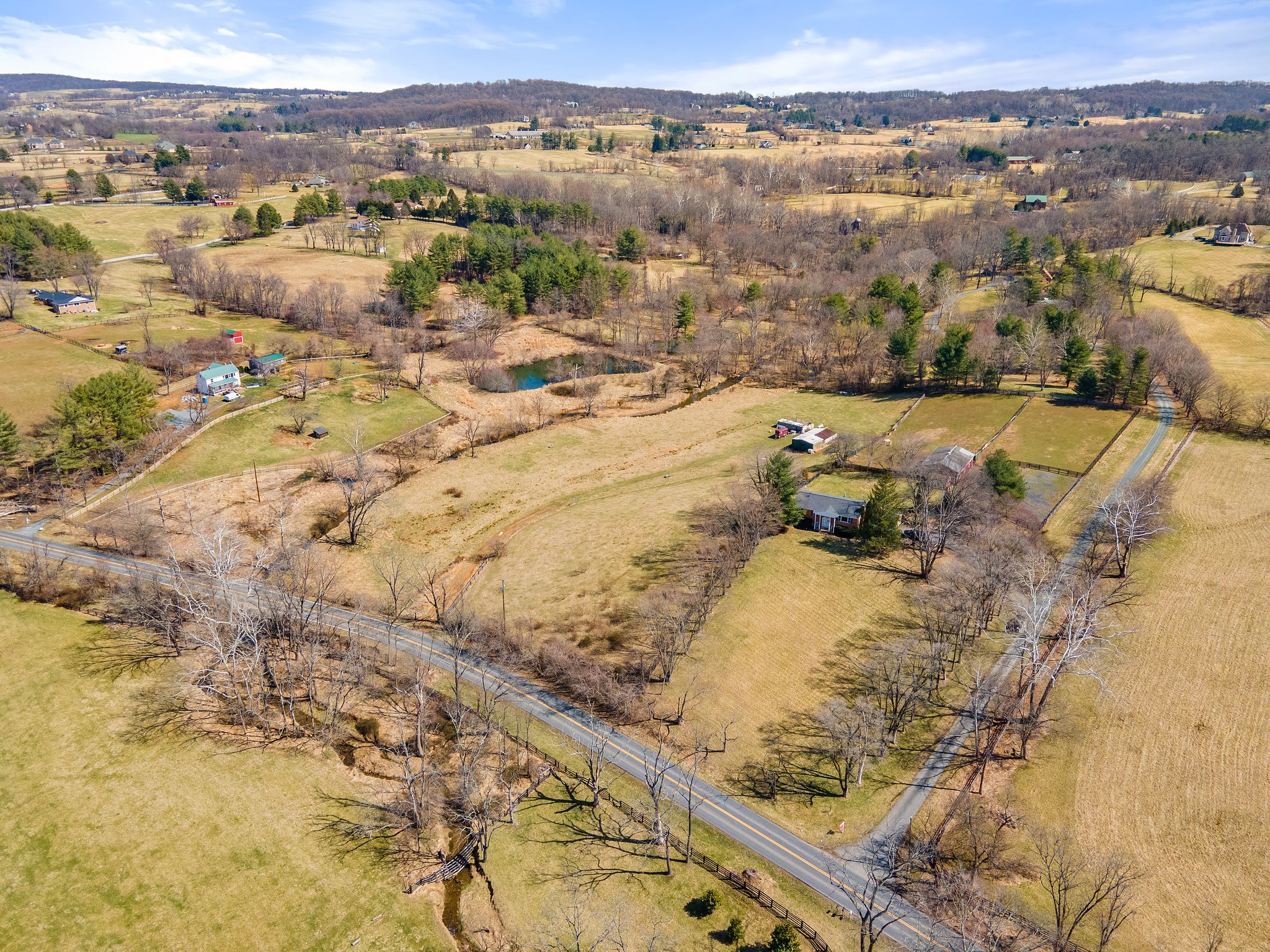 16402 Hamilton Station Rd, Waterford, VA 20197, USA Photo 3