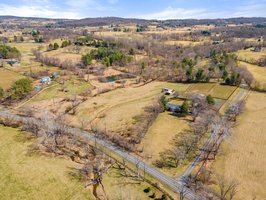 16402 Hamilton Station Rd, Waterford, VA 20197, USA Photo 2
