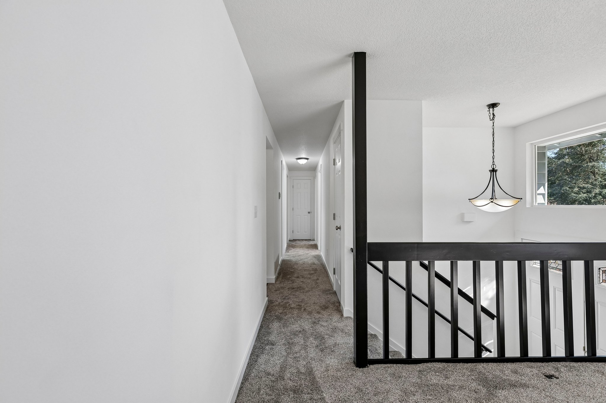 92 Ave E-S1806-006.jpg