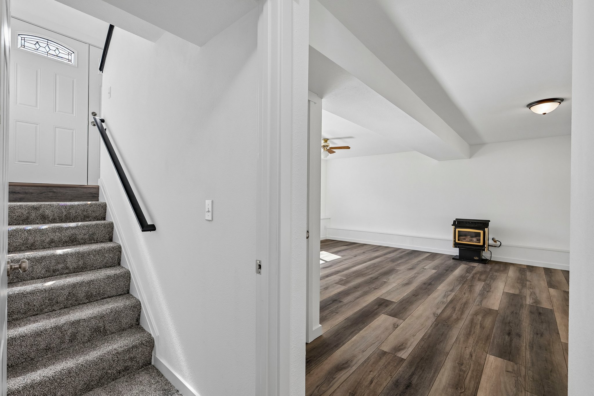 92 Ave E-S1806-032.jpg