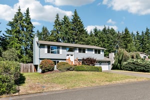 92 Ave E-S1806-003.jpg