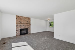 92 Ave E-S1806-009.jpg