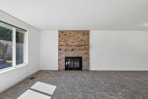 92 Ave E-S1806-011.jpg