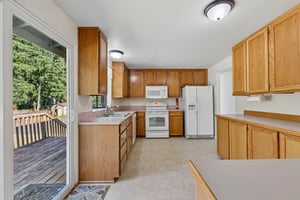 92 Ave E-S1806-015.jpg